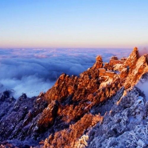 趁着2021年结束之前，把老君山赏雪之旅安排上吧！