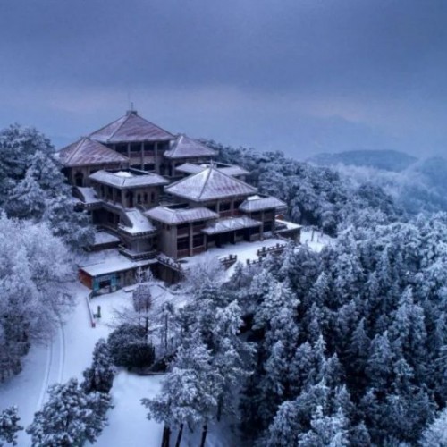 冬日里最不可错过的，是来鸡公山欣赏一场雪的盛世