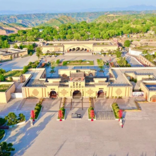 秋色满园，走进地平线下多彩秋日画卷