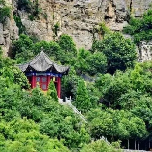 人间朝暮 叶落惊秋，淇县朝阳山迎来醉人风景